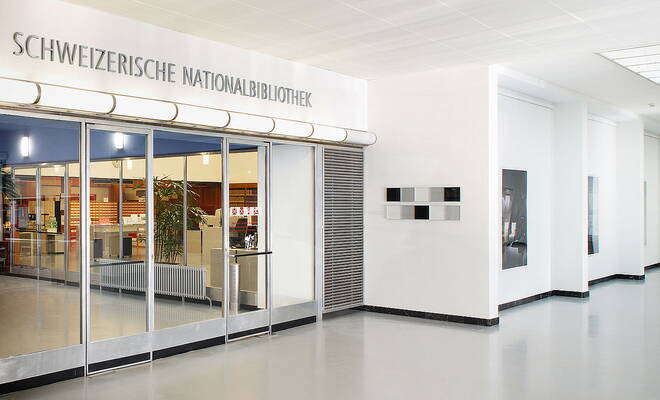 schweizerische_nationalbibliothek_-_eingang_pubikumsraume.jpg
